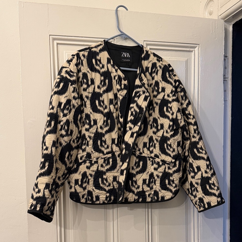 Zara Women's Ikat Quilted Bomber Jacket Navy/Cream Size L